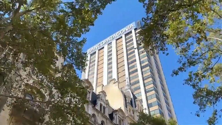 banco patagonia feria beneficios edificio