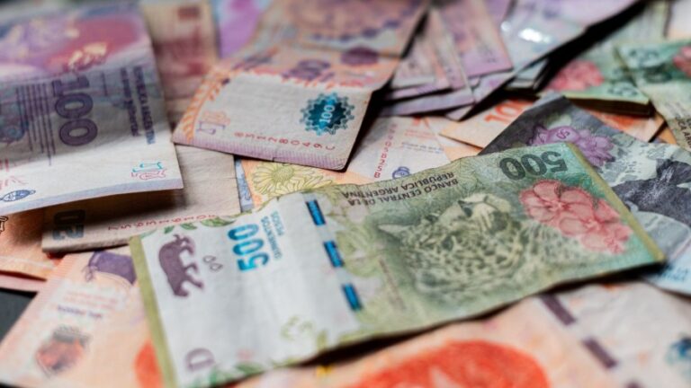 Billetes de pesos argentinos