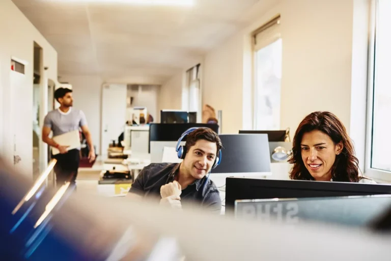 El 73% de los argentinos busca sentido de comunidad en su trabajo, según Randstad